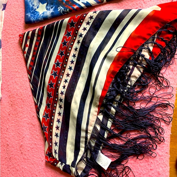 3 Patriotic Scarves. Great for summer celebrations - Picture 10 of 13